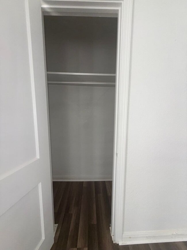 Building Photo - Cozy 3 Bedroom Family Home