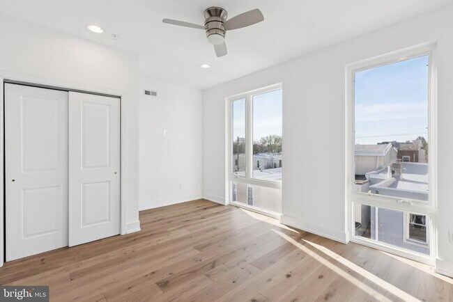 Building Photo - 2820 Livingston St