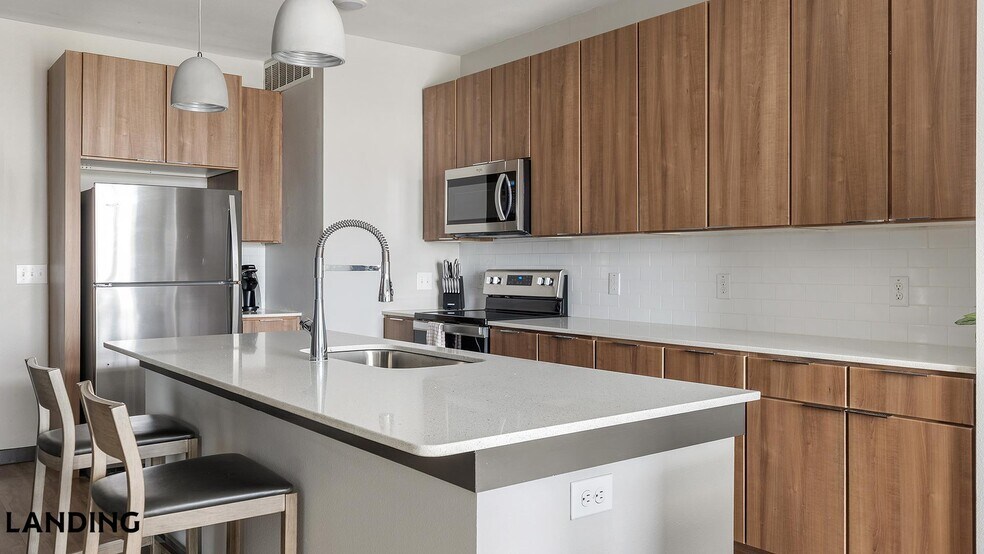 Building Photo - 3875 Burnham