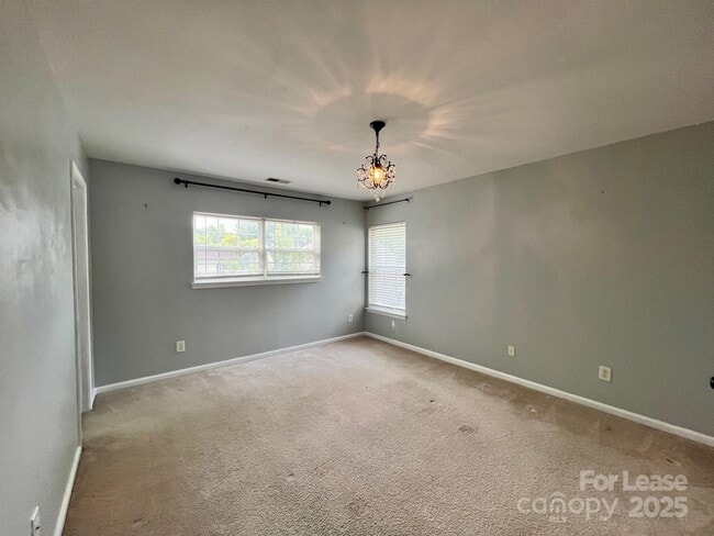 Building Photo - 520 Jakes Ridge Ln