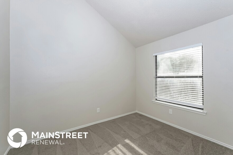 Building Photo - 223 Rodeo Dr