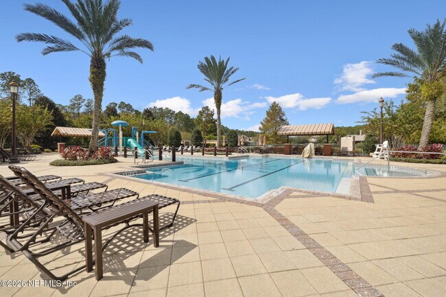 Building Photo - 470 Servia Dr