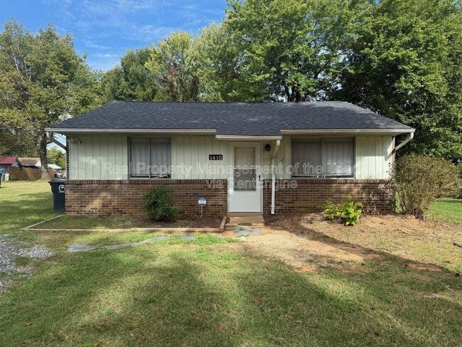 Building Photo - 1415 Comstock Ln