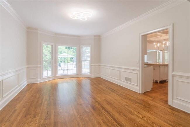 Building Photo - 530 Saddlebrook Dr