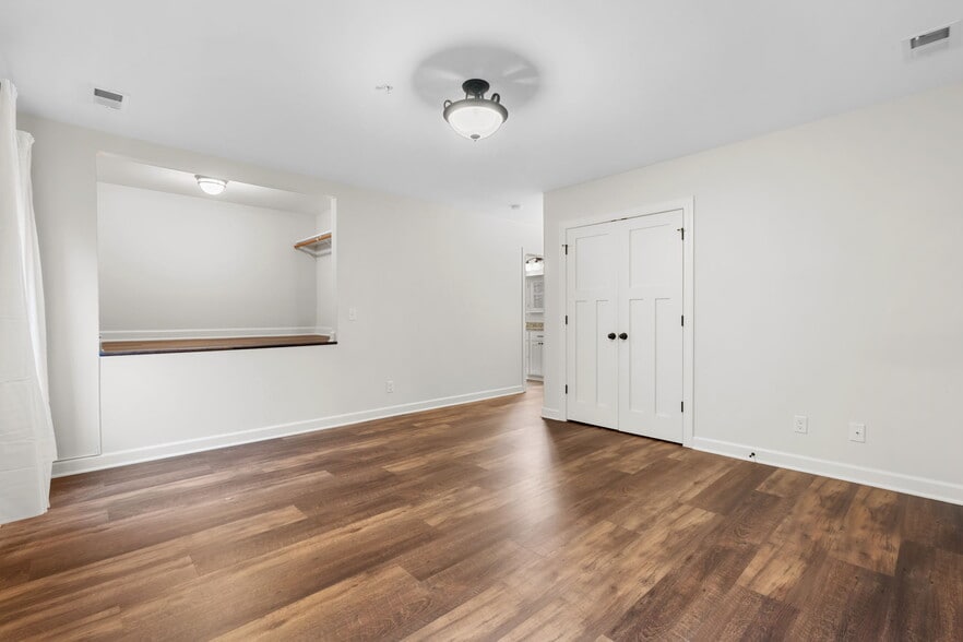 Building Photo - 4406-1 Nicollet Ave