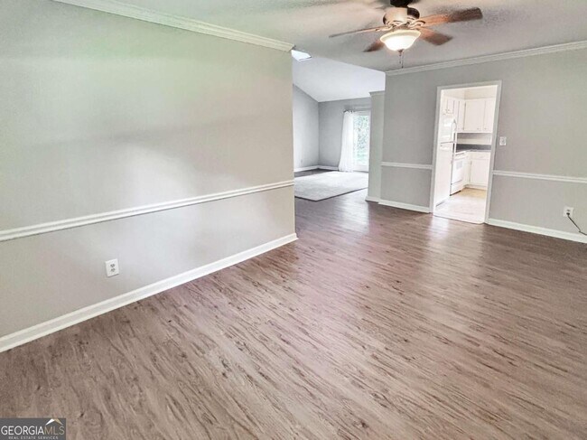 Building Photo - 2026 N Cove Ct