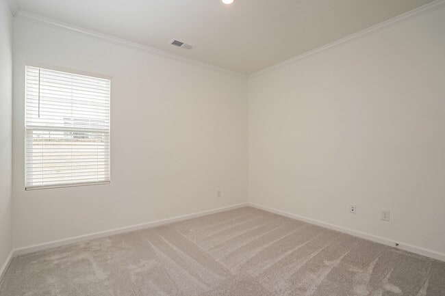 Building Photo - $395 off first month rent!! “Bright, Modern & Move-In Ready – 4BR/3BA Townhome - Angier