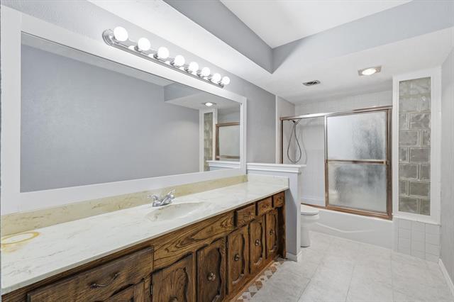 Building Photo - 726 Laramie Dr