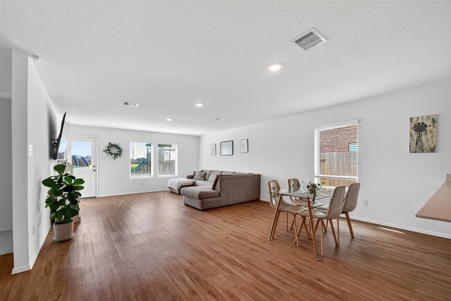 Building Photo - 4206 Barrington Cv Ln