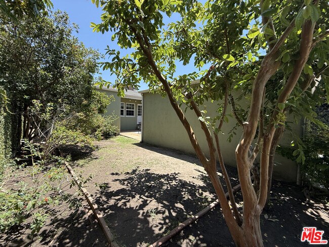 Building Photo - 11919 Tennessee Pl