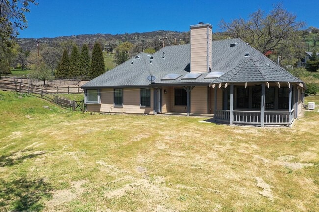 Building Photo - 24121 Martingale Way