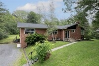 Building Photo - 216 Berkshire Rd