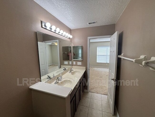 Building Photo - 4563 Lacebark Trail