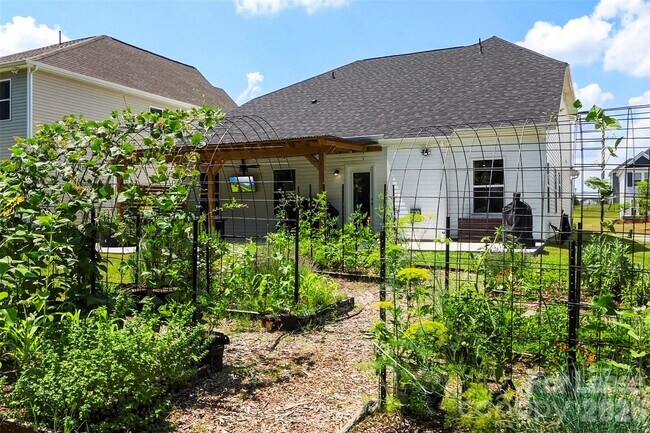 Building Photo - 3014 Oxtail Ct
