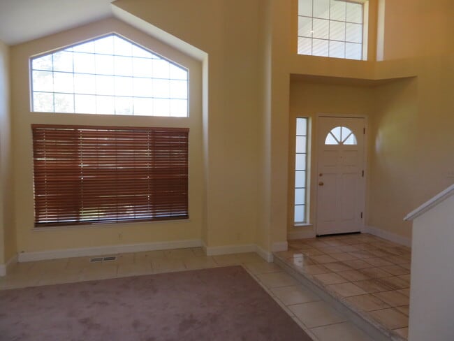 Building Photo - 3212 Bear Creek Dr