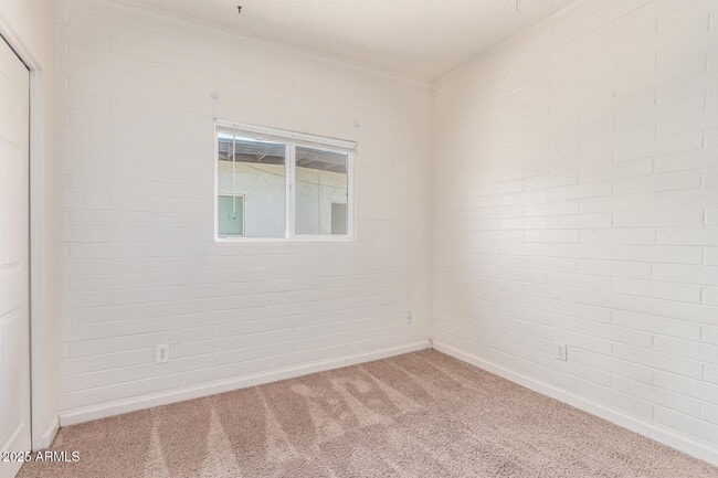 Building Photo - 1343 W 3rd St