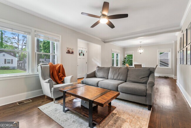 Building Photo - 1759 N Olympian Way SW