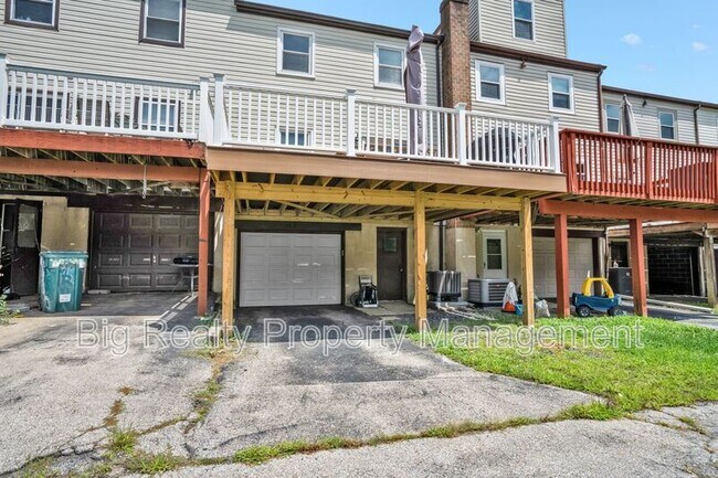 Building Photo - 268 Birch Dr