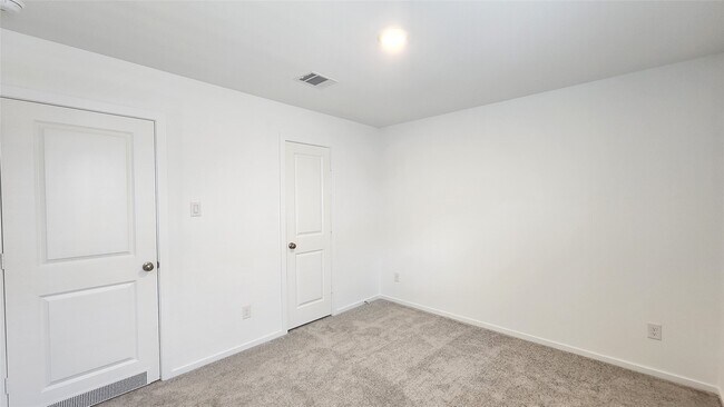 Building Photo - 3044 Dawn Sound Dr