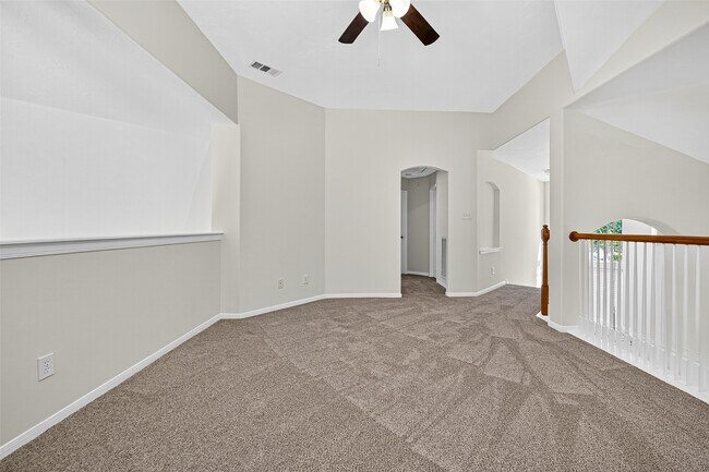 Building Photo - 15618 Edgemere Ct