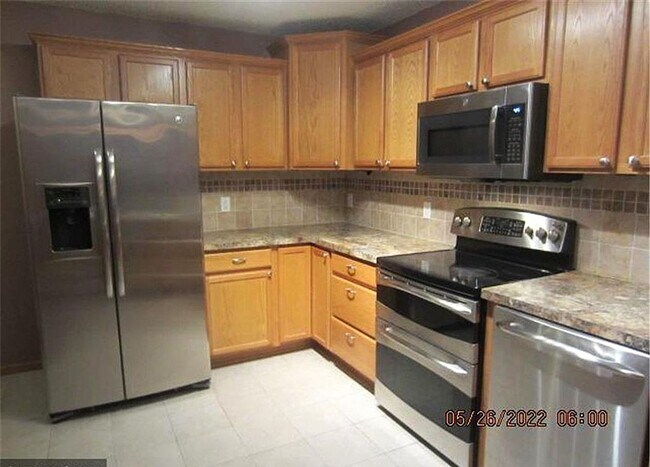 Building Photo - 2BR + Loft, 1 1/2 BA St Michael Townhome