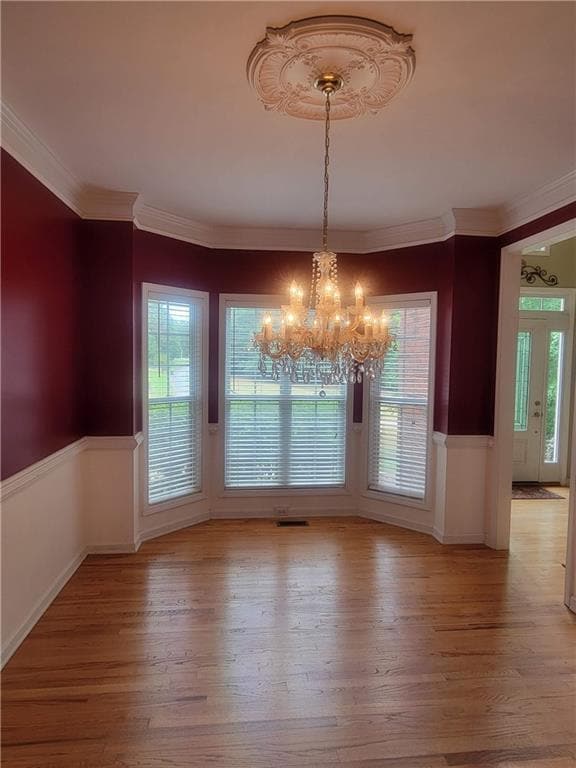 Building Photo - 5555 Holly Springs Dr