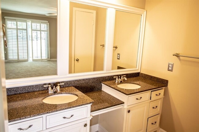 Building Photo - 14515 Wunderlich Dr