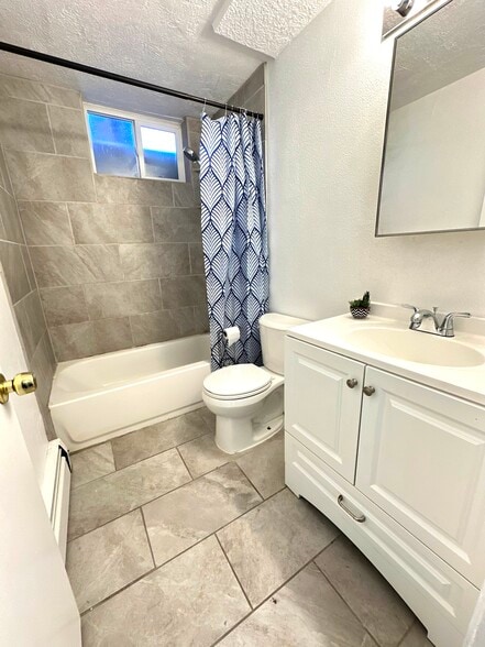 Bathroom - 1466 S 280 E