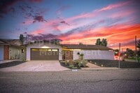 Building Photo - ***Completely Remodeled 3 bed+ Bonus Room,...