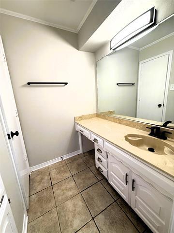 Building Photo - 11 Maree Ct