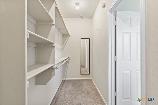 Building Photo - 9703 Raeburn Court