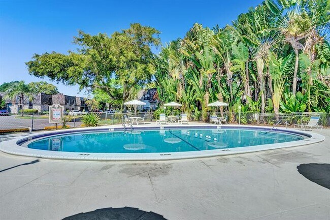 Building Photo - 3101 Oakland Shores Dr