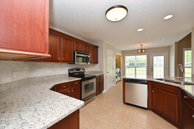 Building Photo - **BEAUTIFUL, WELL-MAINTAINED BRICK HOME ON A LOVELY 0.63-ACRE LOT IN A DESIRABLE NEIGHBORHOOD**