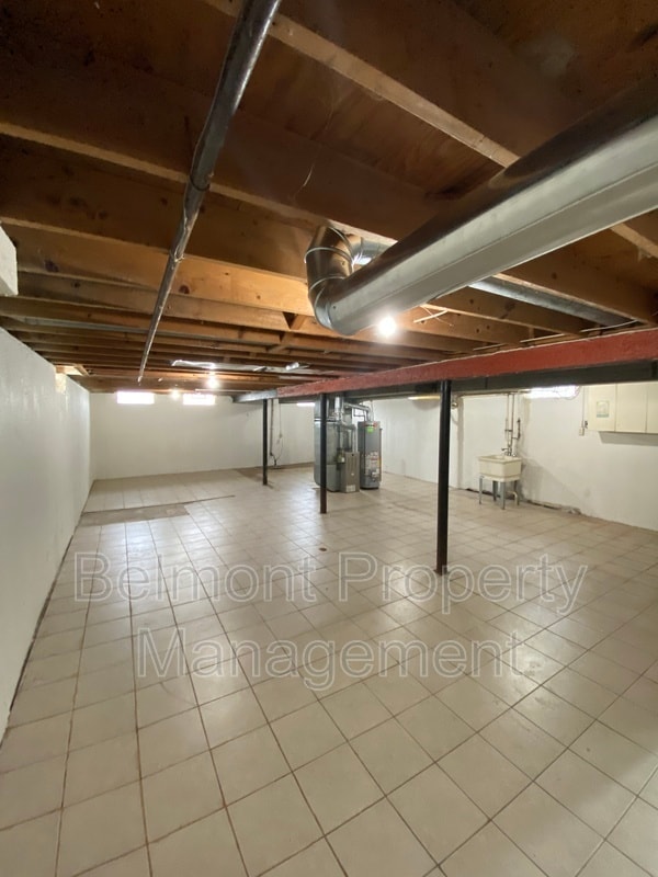 Building Photo - 11020 Hupp Ave