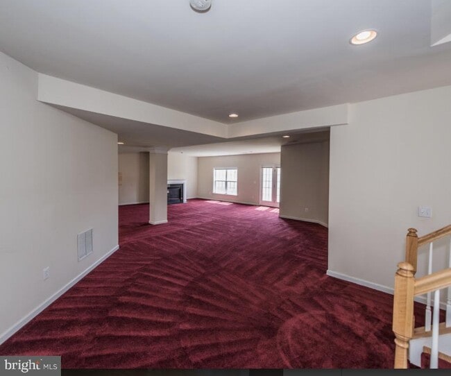 Building Photo - 29 Pathfinder Ct