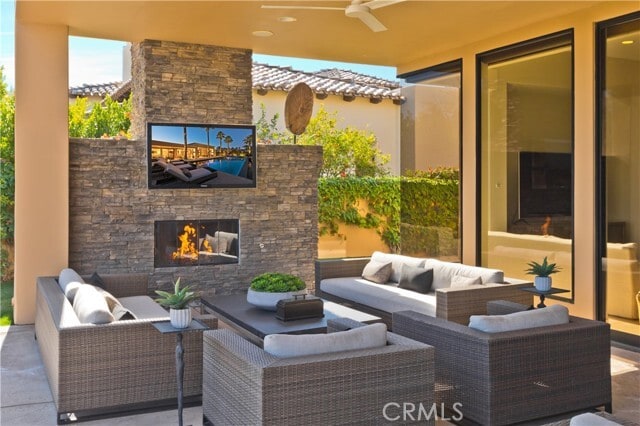 Building Photo - 57780 Troon Way