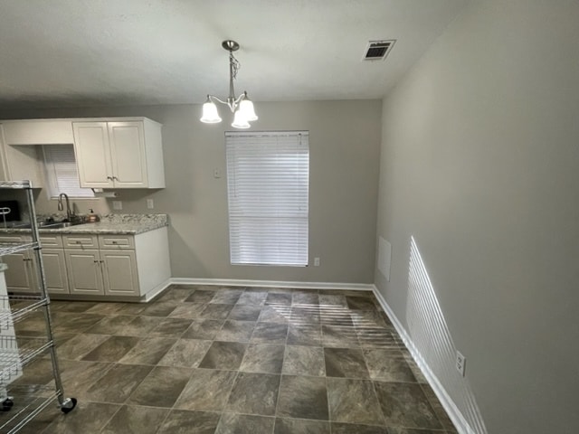 Building Photo - 3114 Ocean Dr
