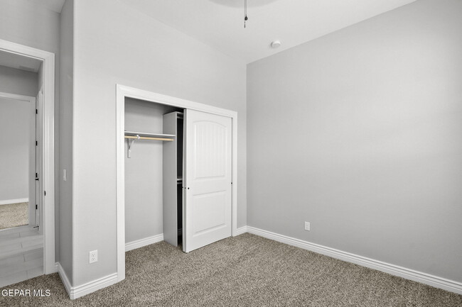 Building Photo - 12866 Nidd Ave
