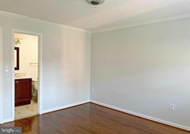 Building Photo - 1040 N Royal St