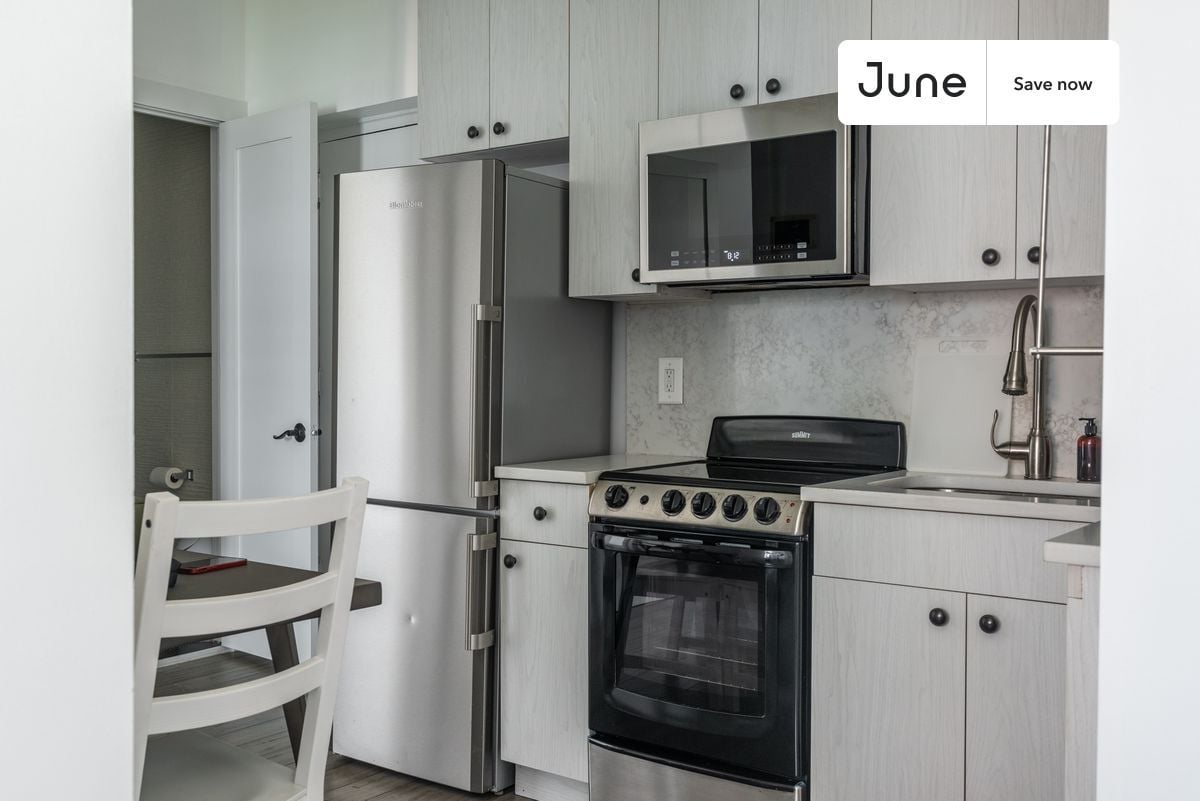 Building Photo - 20 Avenue A