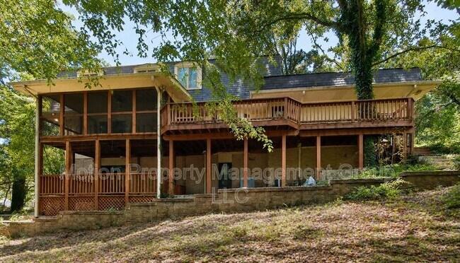 Building Photo - 5312 Fairview Rd