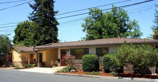Building Photo - 731 Ellsworth Pl