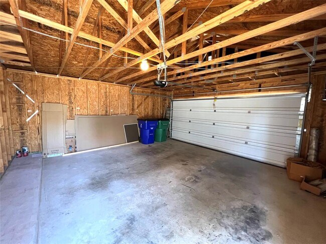 Building Photo - 801 Alamo Plaza Dr