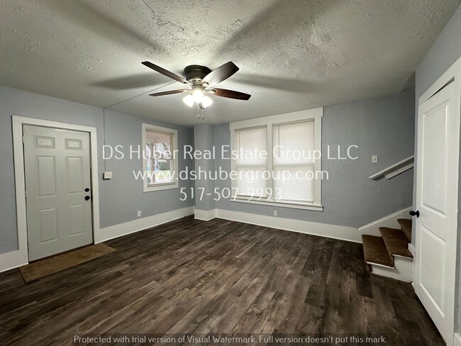 Primary Photo - 3 Bedroom Home With New Vinyl Plank Flooring