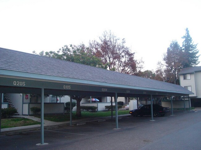 Building Photo - 39581 Ross Common