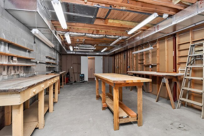 Building Photo - 151 Seagrove Ln