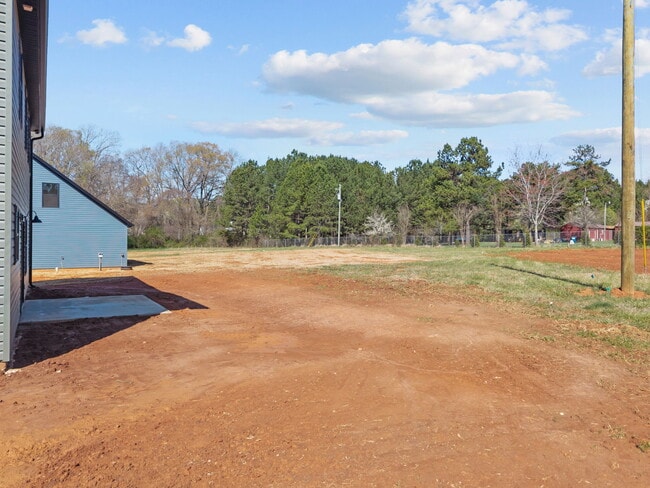 Building Photo - 1020 Gibson Rd