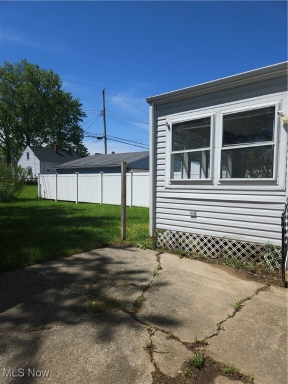 Building Photo - 236 Tyler Ave