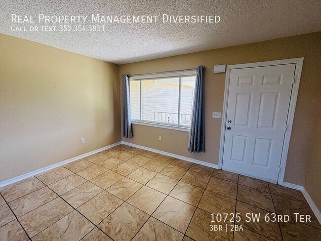 Building Photo - 10725 SW 63rd Terrace