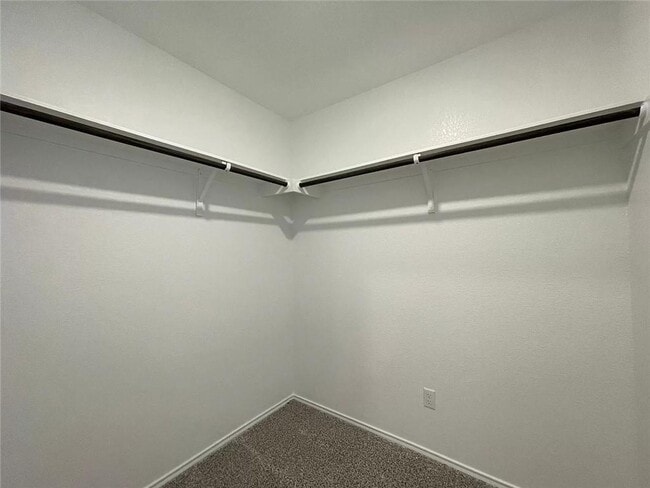Building Photo - 103 Ulmus St